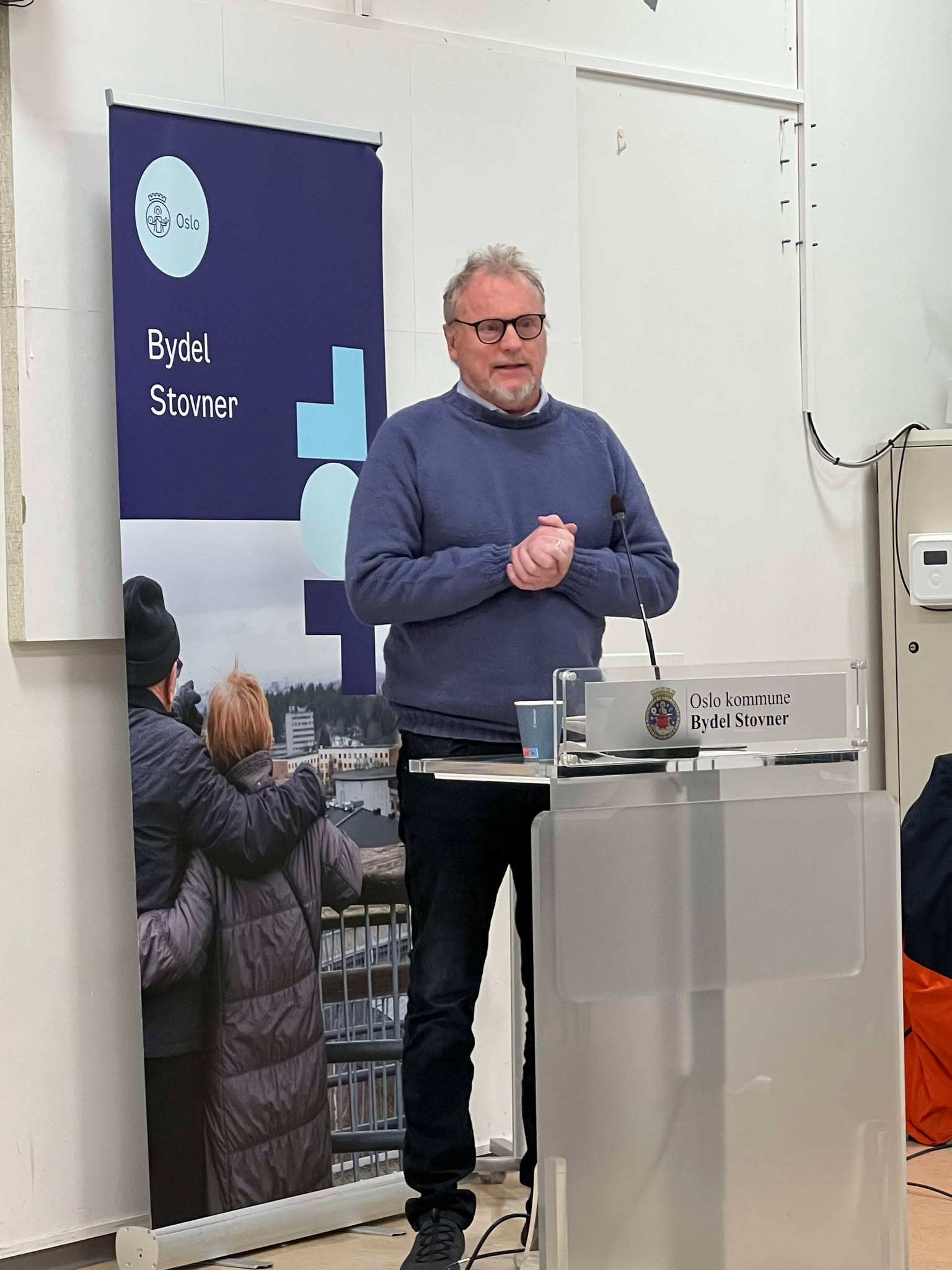 SPENNENDE FOREDRAG: Raymond Johansen har det siste året jobbet som generalsekretær for Norsk Folkehjelp, og delte flere tanker om situasjonen i en rekke krigsherjede land.