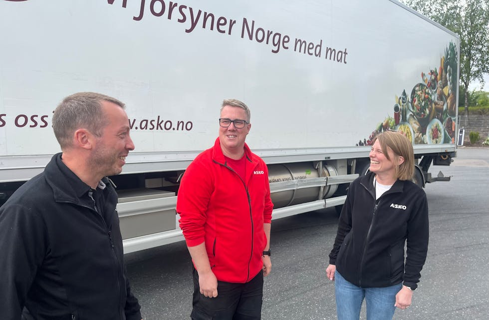 FRA LINDEBERG: Christoffer Aaser (i midten) er fra Lindeberg og er stolt over muligheten til å gi noe tilbake til nærmiljøet sitt.