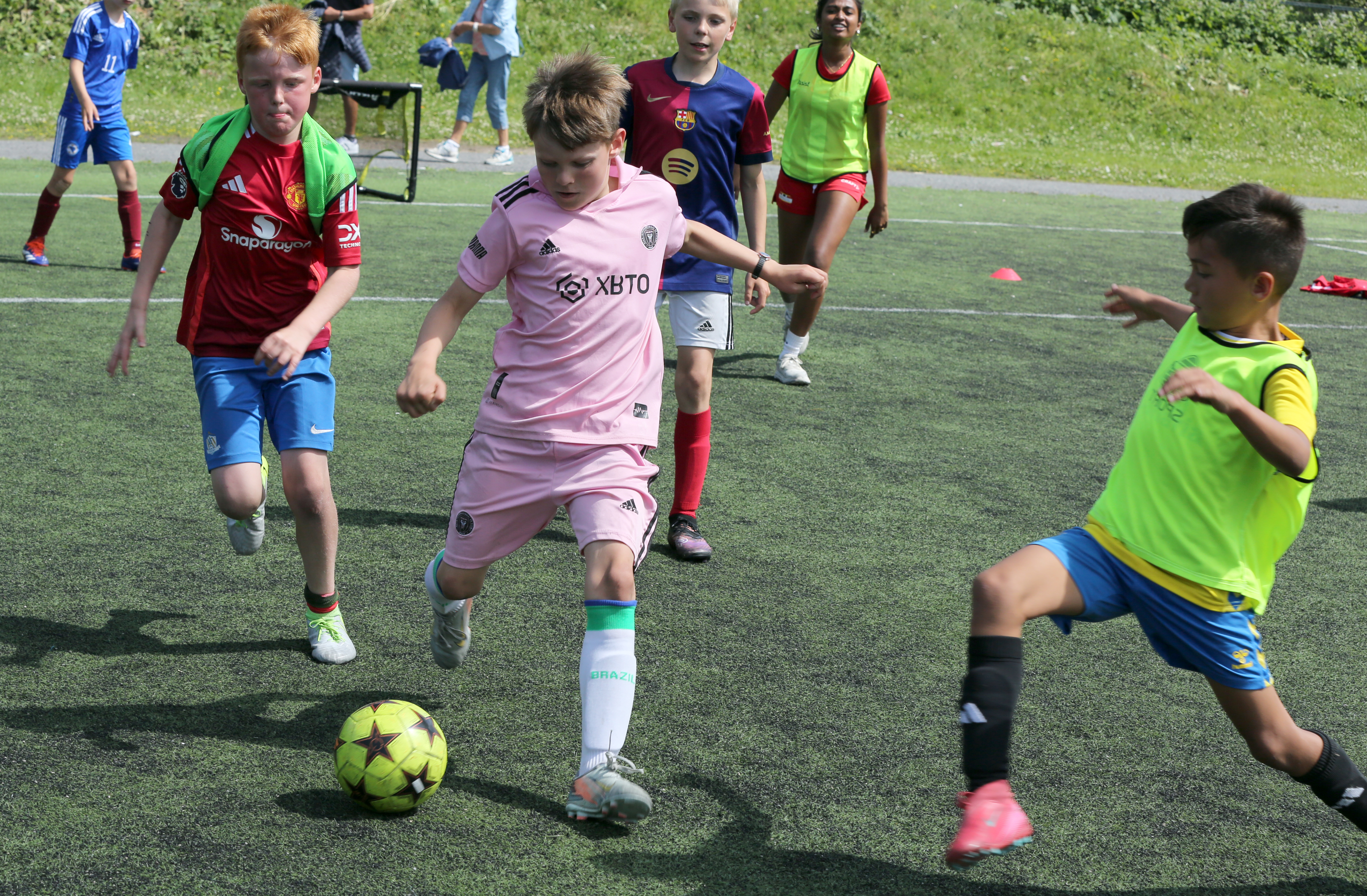 SOMMERCAMP PÅ ÅRVOLLBANEN