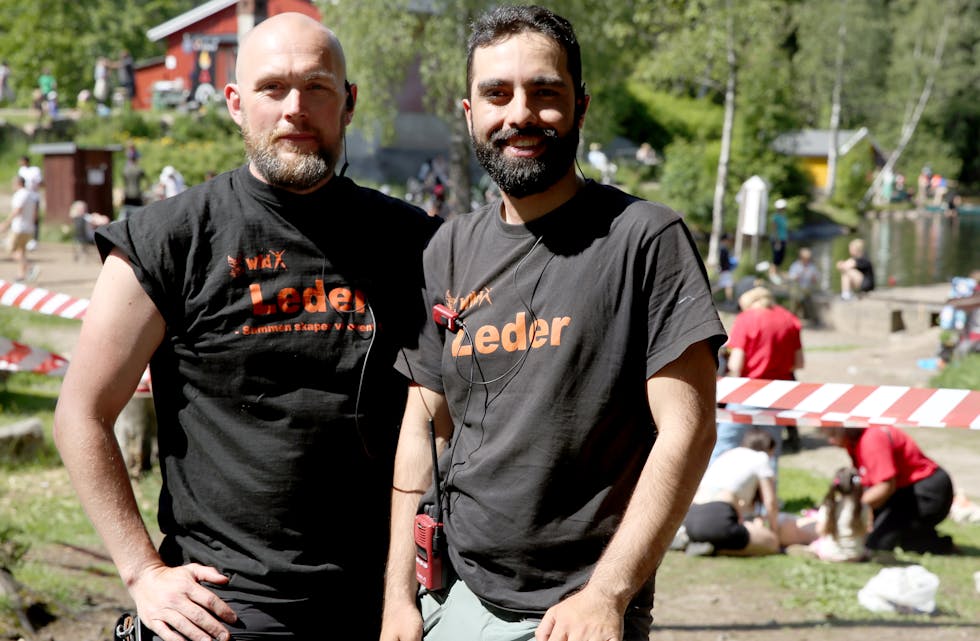 VILLMARKENS SØNNER: Aktivitetsleder Erik Jor Gormstad (t. v.) og daglig leder Amir Ranjbar i Wild X ønsker spesielt at barn og familier med flerkulturell bakgrunn skal få forståelse for og oppleve friluftslivets gleder.