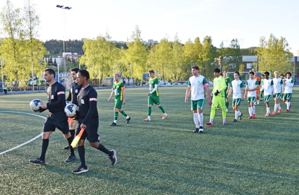 BLYTUNGT: Det går ikke på skinner for Stovner SK i 4. divisjon for tiden. Dette er et arkivbilde fra en tidligere kamp.