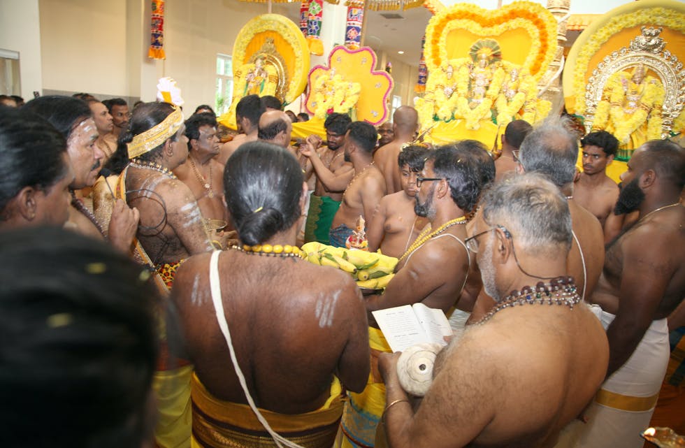 RELIGIØS FESTIVAL I MURUGAN TEMPEL PÅ ROMMEN