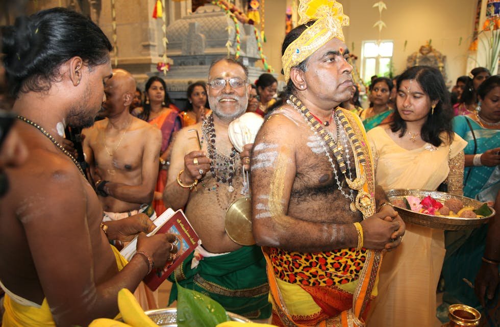 RELIGIØS FESTIVAL I MURUGAN TEMPEL PÅ ROMMEN