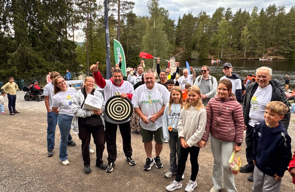 VANT: Så ble det Per Øyvind Nordby som kunne ta med seg kassa med eplemost fra Líf Laga etter omkast mot Rune Svebakken. Gratulerer!
