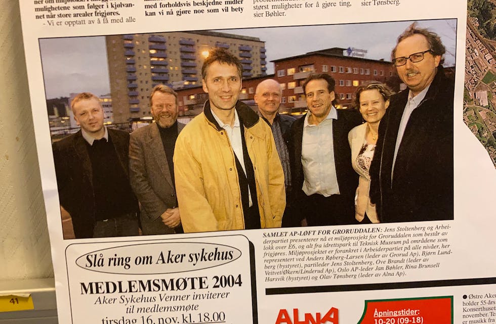 Statsministerkandidat Jens Stoltenberg og lokale partifeller da planene om et E6-lokk ble presentert.