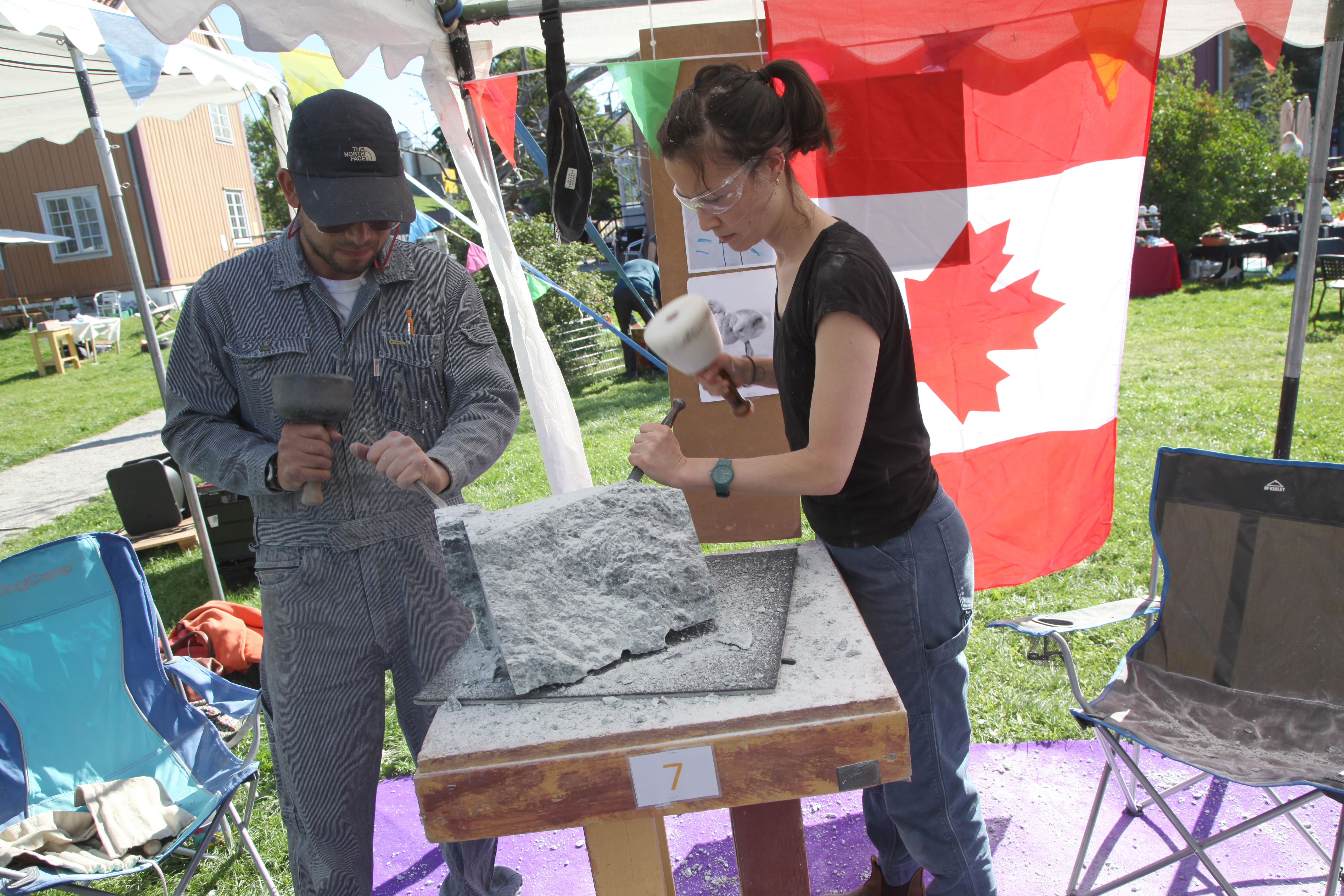 INTERNASJONALT EKTEPAR: Akira Inman og Sarah Campbell kommer fra Canada, men for tiden bor de i Stavanger.