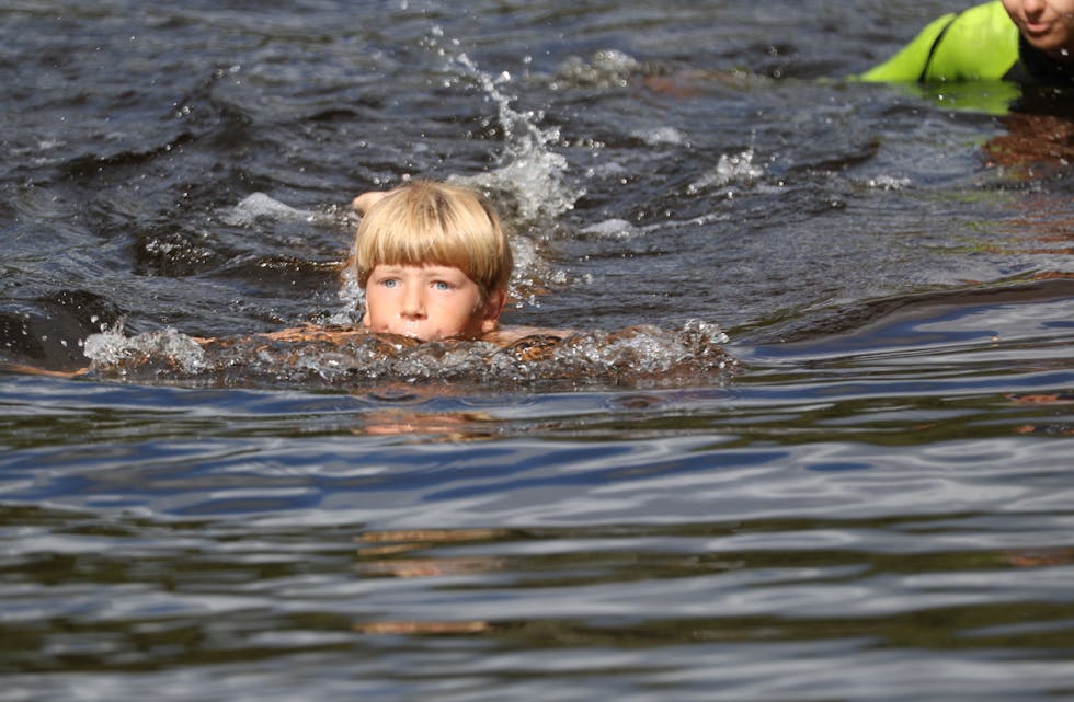 Svømme- og Aktivitetsdag - barna (19)