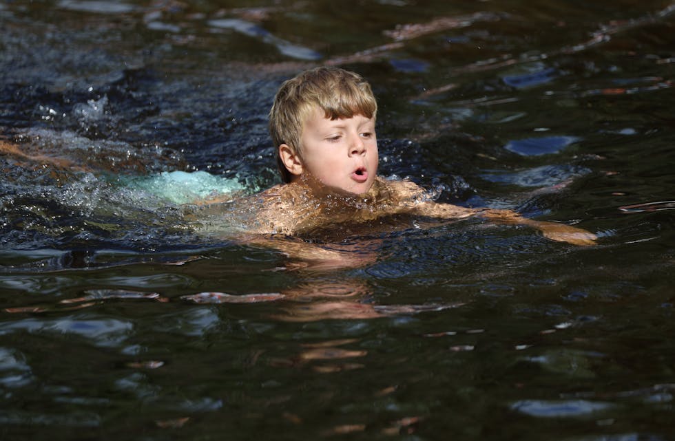 Svømme- og Aktivitetsdag - barna (9)