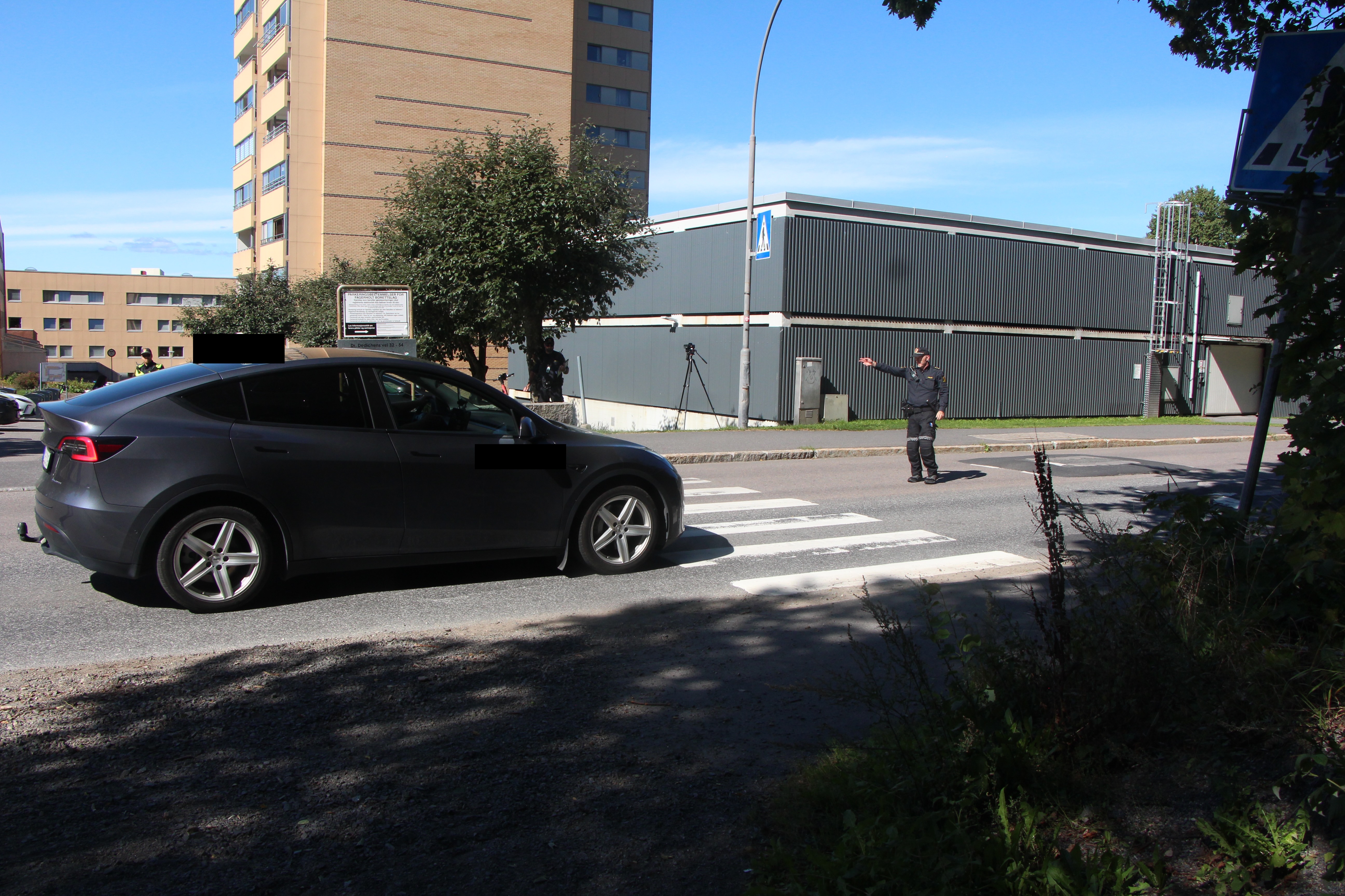 OPPSUMMERING: Politiet har delt tall etter den første kontrolluken. Dette er fra en kontroll på Lutvann.