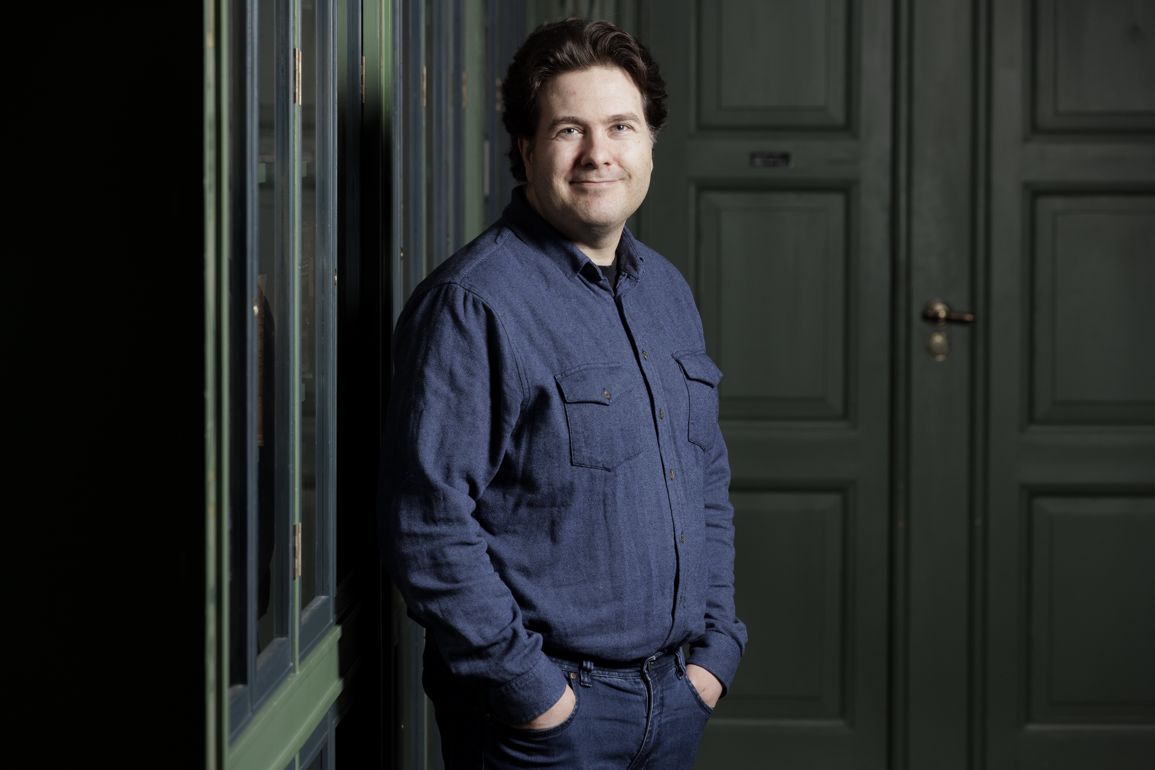 NYTT PROSJEKT: Arne Lindmo er en av 11 forfattere bak boka Dødsgrøss, som kommer denne høsten. (Foto: Adrian Nielsen / NORLA)