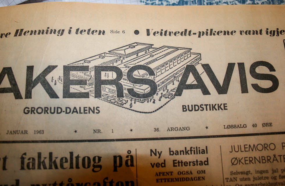 16.9.1960 fikk Akers Avis undertittelen «Grorud-dalens budstikke».
Dette eksemplaret er fra 1963.