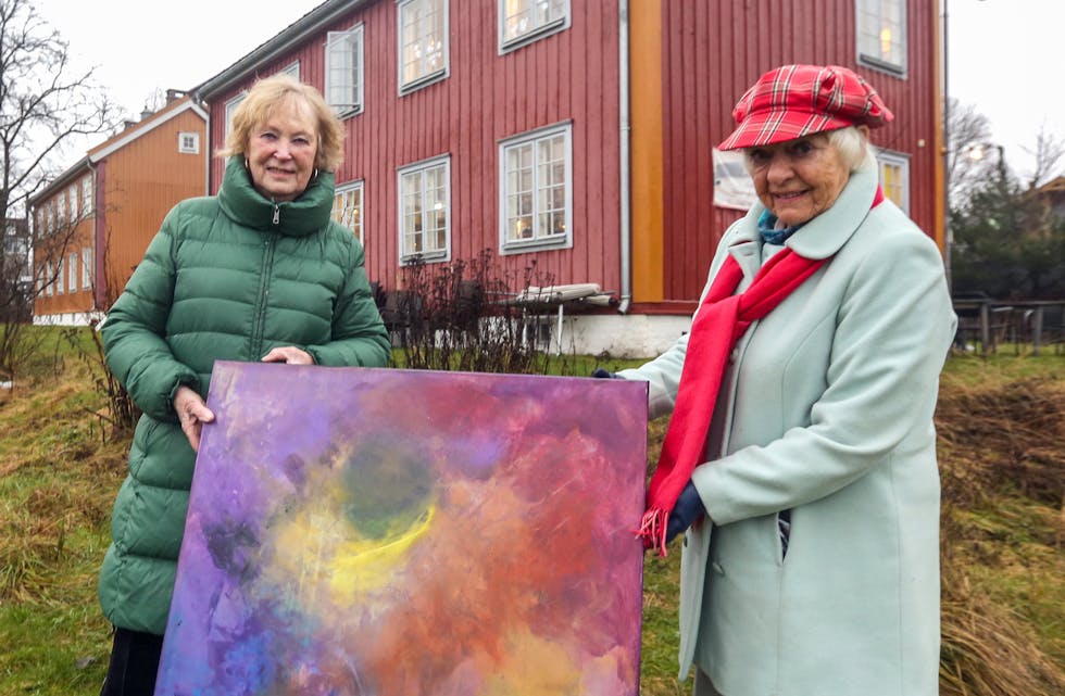 Groruddalen Kunst-
forening var den første dalomfattende foreningen som tok i bruk navnet Groruddalen i 1979. Inger Margrethe Eriksen (t.v.) og Bodil Nordvik har begge ledet foreningen, med hjerter som banker for å fremme interessen for kunst og kultur.