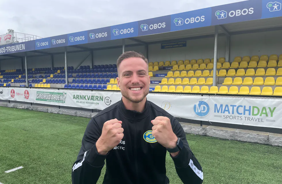 GLEDE OG SEIER: Andreas Alrek kunne juble for tre poeng og første trepoenger mot Ullensaker/Kisa.