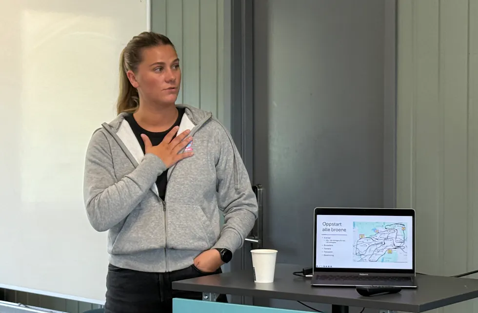 ROSA SKO: Sara Klepp i Rosa Sko