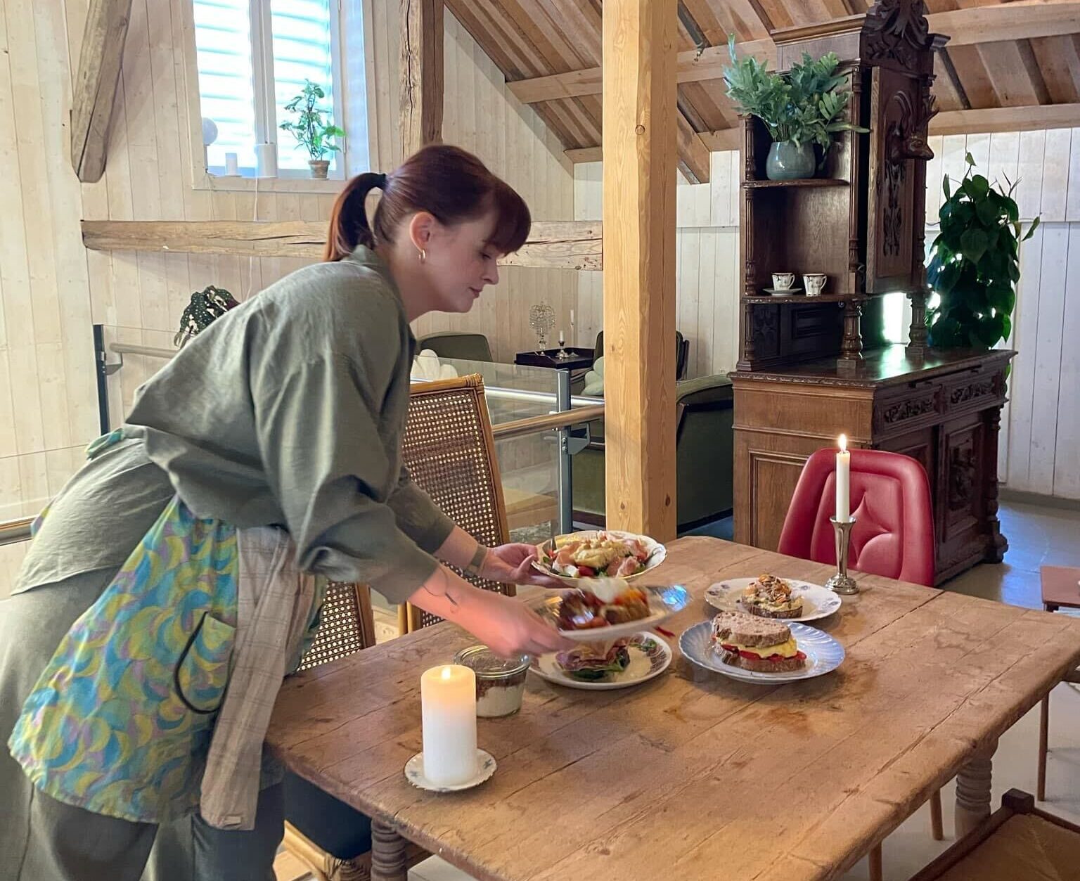 ÅPNER KAFEDØRENE: Fra og med torsdag vil  kortreiste råvarer og smakfulle småretter være å finne på Bånkall gård.  