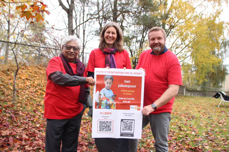 KRAFTTAK: Anders Røberg-Larsen, Tone Marie Falch og Sanjeev Prakash Jolly fra Grorud Rotary inviterer til dugnaden for å bekjempe polio én gang for alle. Sistnevnte er forøvrig også assisterende guvernør i distriktet.