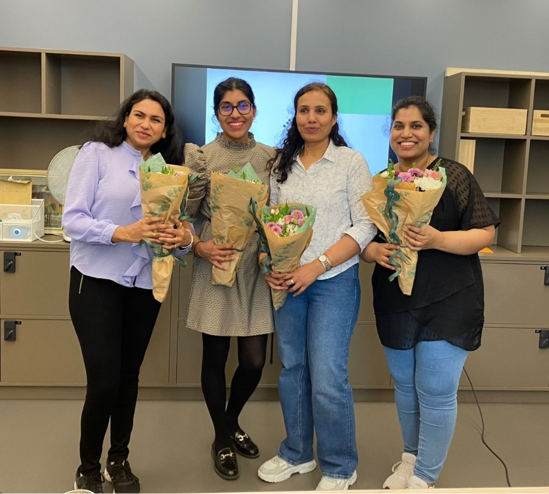 KLARE FOR KURS: Teamet bak Nettverkshuset gleder seg til å sette i gang Scale Up-programmet. Fra venstre: Trisha Mukherjee, Rusha Kanagalingam, Sangita Biswass og Hemalatha Ramprasad.