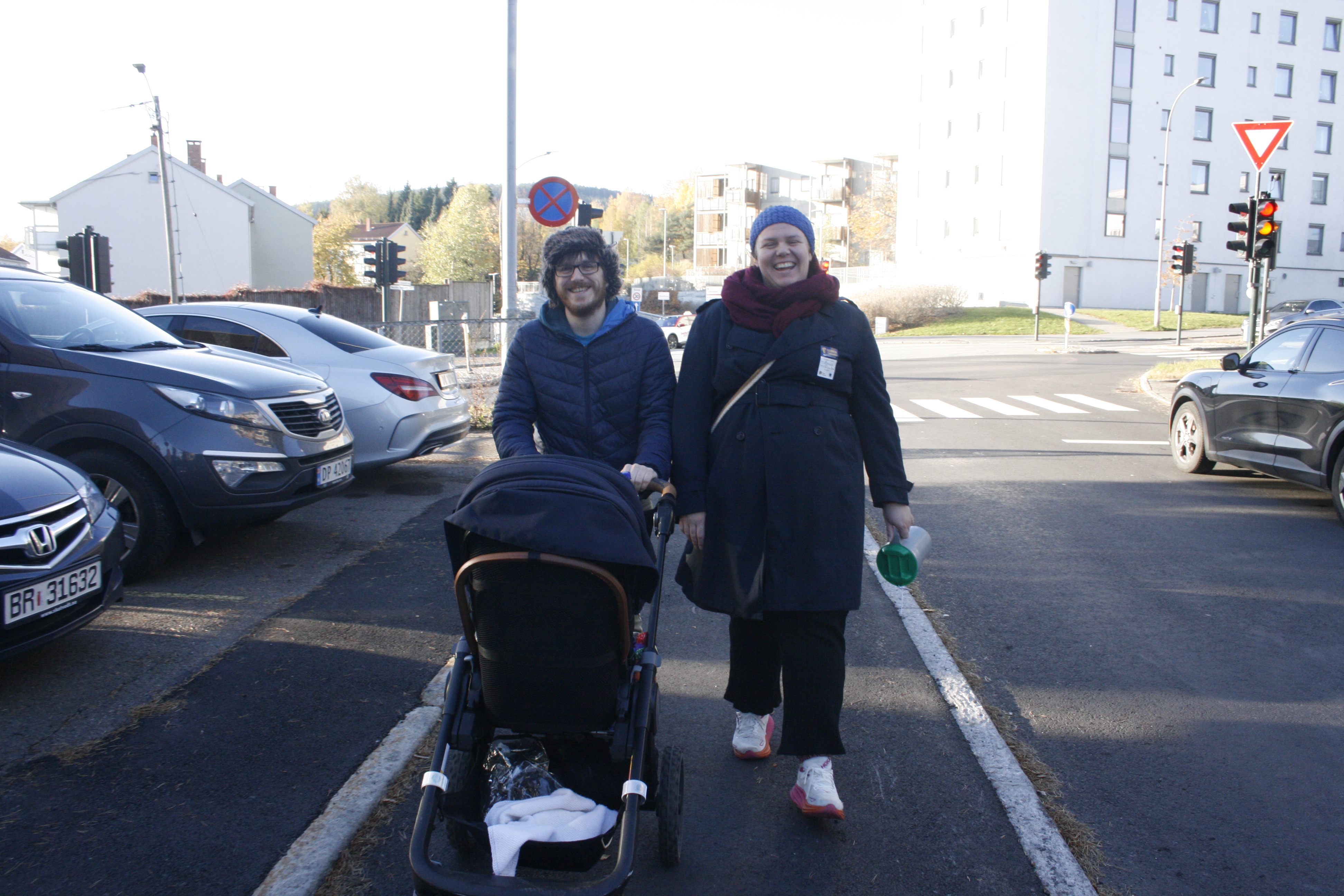 BRA TUR: Familien Kühne Røiset benyttet søndagen til å samle inn penger for TV-aksjonen. Audun Kühne Røyset og Sesilie Kühne Røyset håper at det blir en fin familietradisjon.