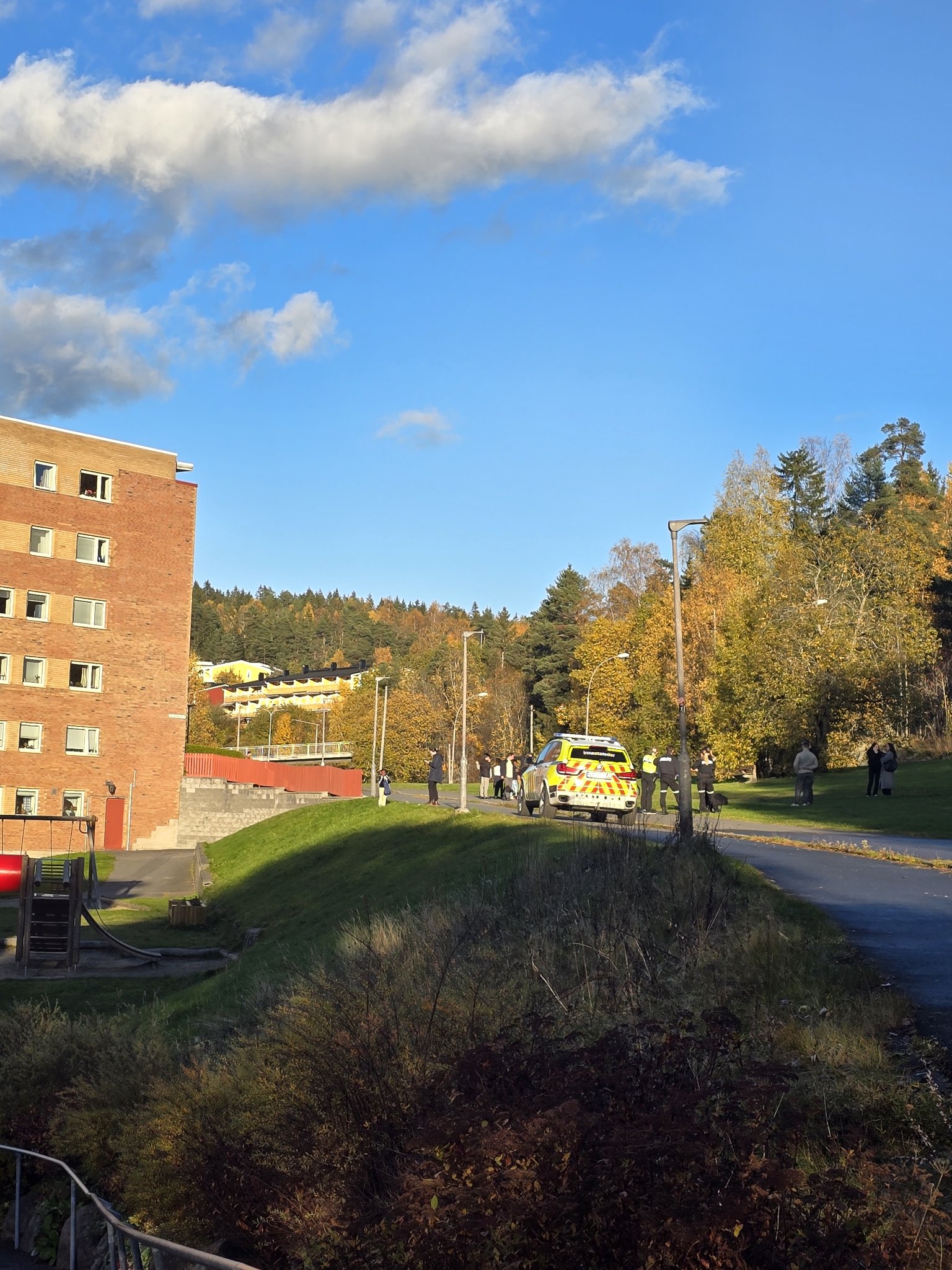 RYKKET UT: Politiet har rykket ut til Stovner etter en voldshendelse onsdag.