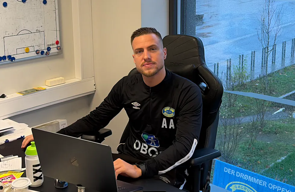 KLAR FOR AVGJØRELSEN: Trener Andreas Alrek og Grorud jakter snuoperasjon hjemme på Grorud Arctic Match.