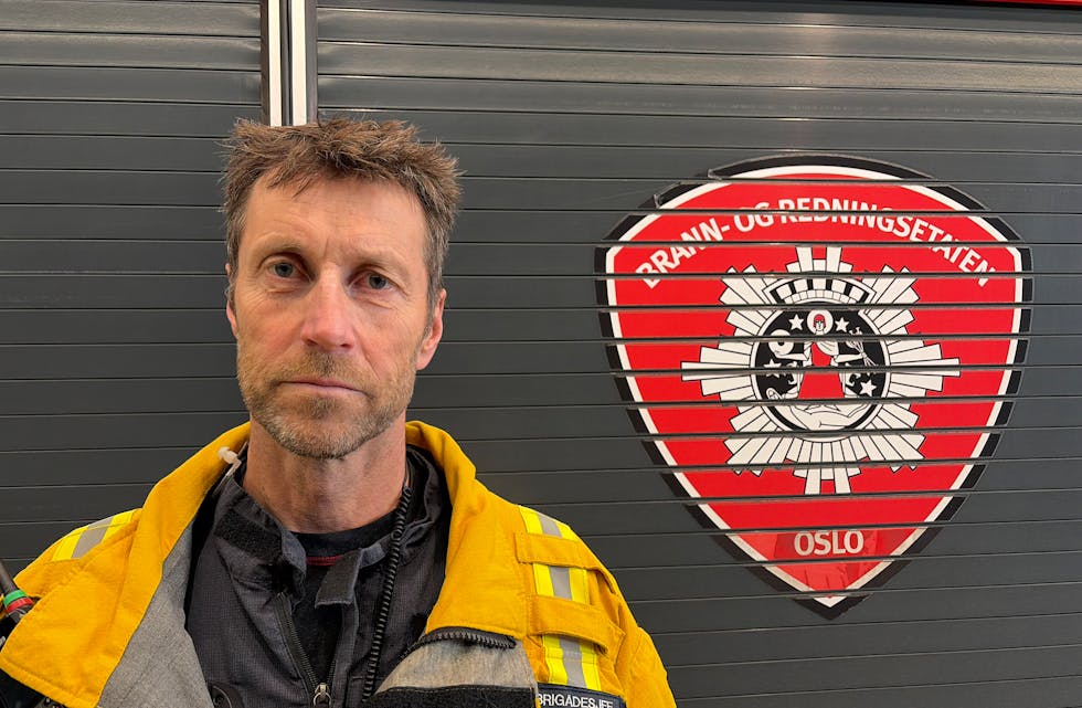 TILSTREKKELIG VARSLING: Bakken sier at det viktigste folk kan gjøre i jula er å ha flere røykvarslere som fungerer – og gjerne seriekoblet.