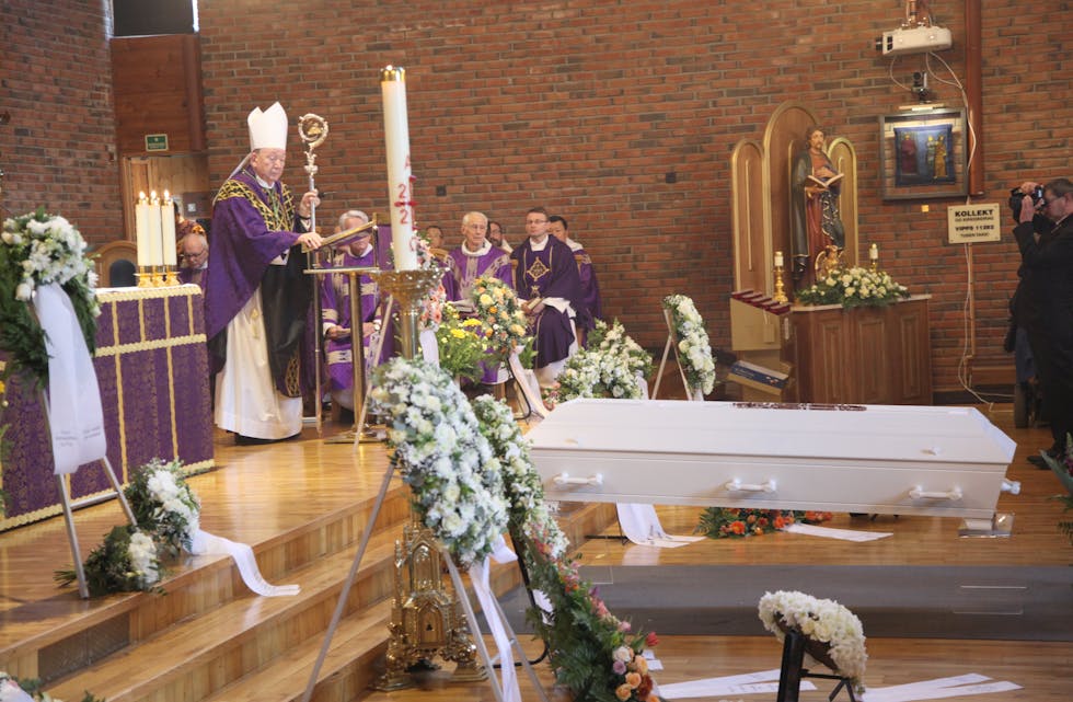 REQUIEM-MESSE FOR SØSTER ANNE-LISE AV BEBUDELSEN
