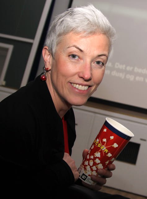 BLID KINOGJENGER: Menighetrådsleder i Grorud menighet, Tone Borgen, hadde aldri tidligere vært i Furusetheimen og syntes den første opplevelsen med gratis film og popcorn var en skikkelig innertier.