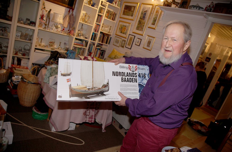 GLAD GUTT: Han fikk akkurat det han hadde ønsket seg til 80-års dagen. Nå skal Gunnar Stenerud i gang med å sette sammen Nordlands Baaden.