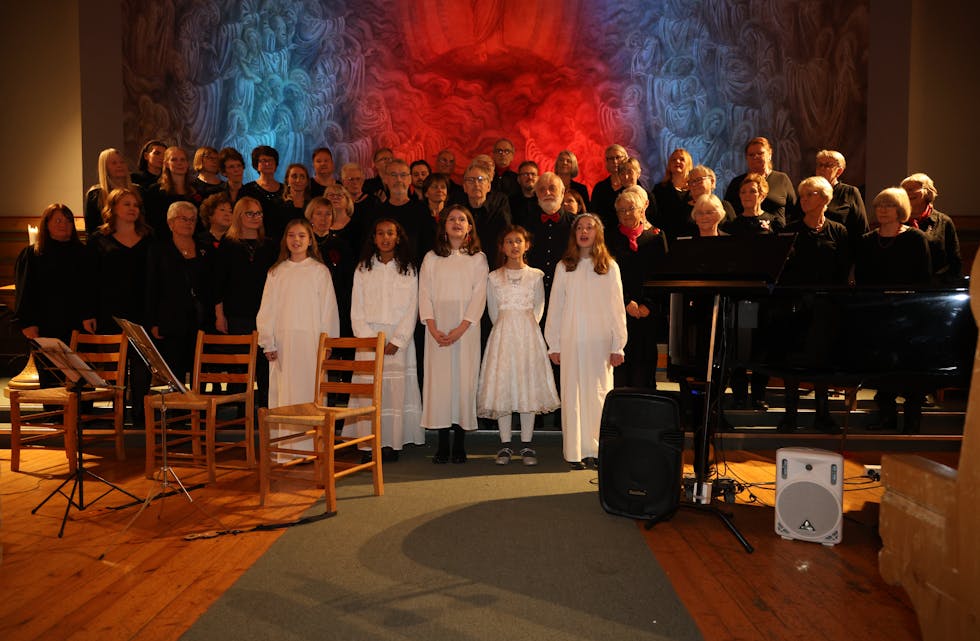 LUCIA: Julekonserten til Gropus har alltid et lite nikk til Luciadagen, og i år var intet unntak.