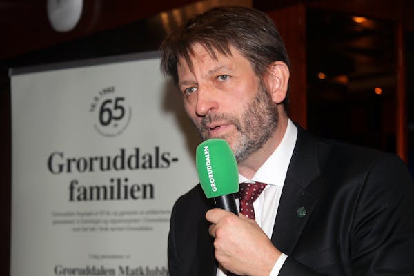 NY GRORUDDØL: Byrådsleder Eirik Lae Solberg fikk umiddelbart innvilget sin søknad om å bli assosiert groruddøl under årets lutefiskaften på Thon Hotel Linne.