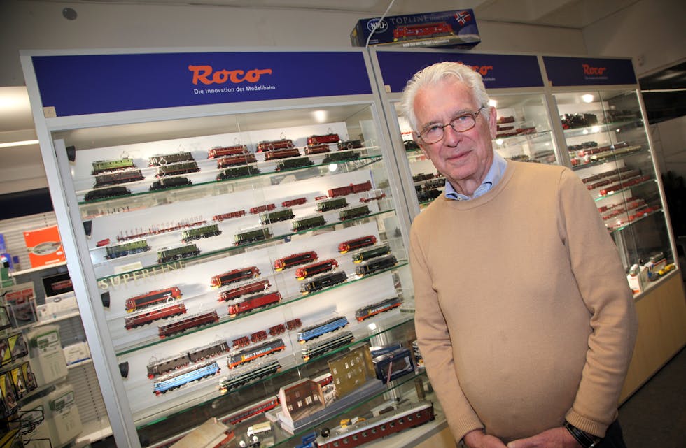 IMPONERENDE UTSTILLING: I et eget monter har Finn G. Moe plassert de modellene han er mest stolt av å ha produsert gjennom årene.