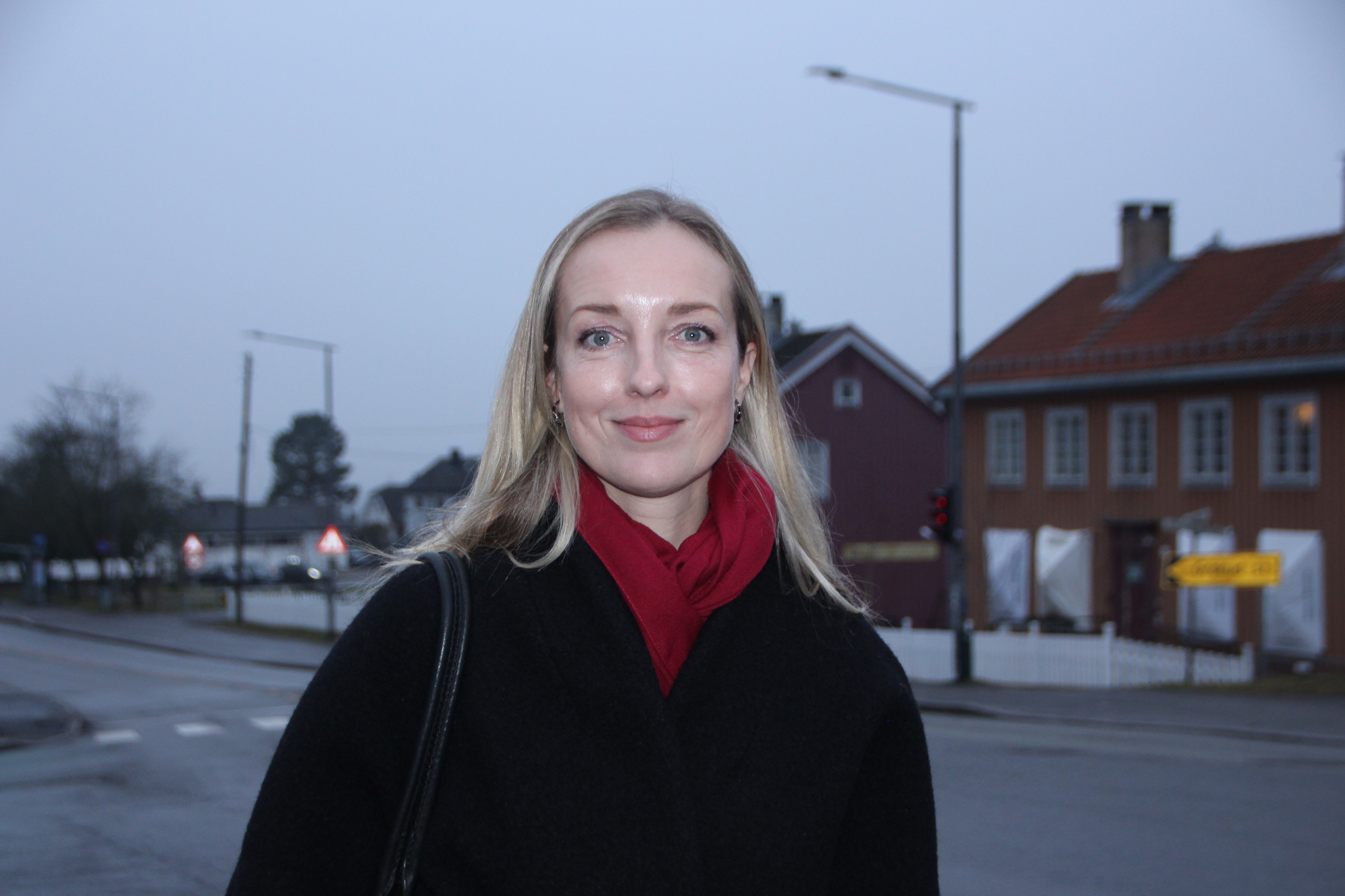 FEIRER LOKALE ILDSJELER: Oxana Gundersen ser fram til å løfte fram både nominerte, vinnere og frivilligheten bak.