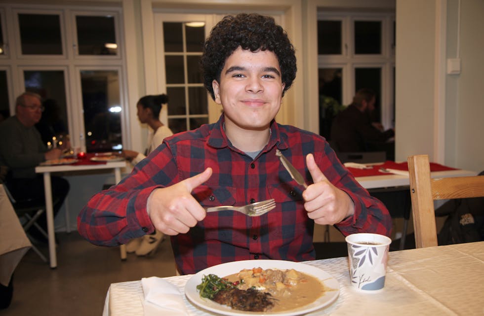 SULTEN GUTT: Azad Yildiz (14) er den mest aktive av alle medlemmene i Wild X - og selvsagt ble han invitert til julesammenkomsten.