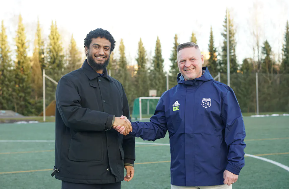 GODT FORNØYD:
Noreldin Gamal er fornøyd med å ha sikret seg Kjell Sverre Hansen Wold som ny A-lagstrener i Haugerud IF.