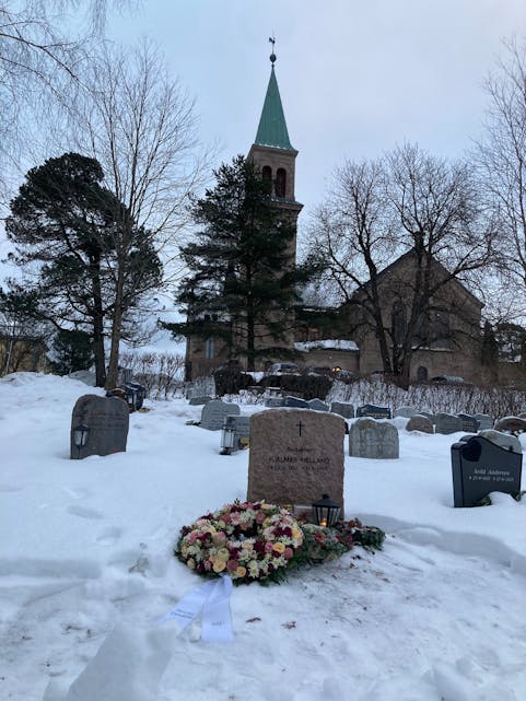 Margit Kielland ble bisatt fra Grorud kirke. Prest Tone Marie Falch ledet bisettelsen.
MargitK-Bisettelse_230126