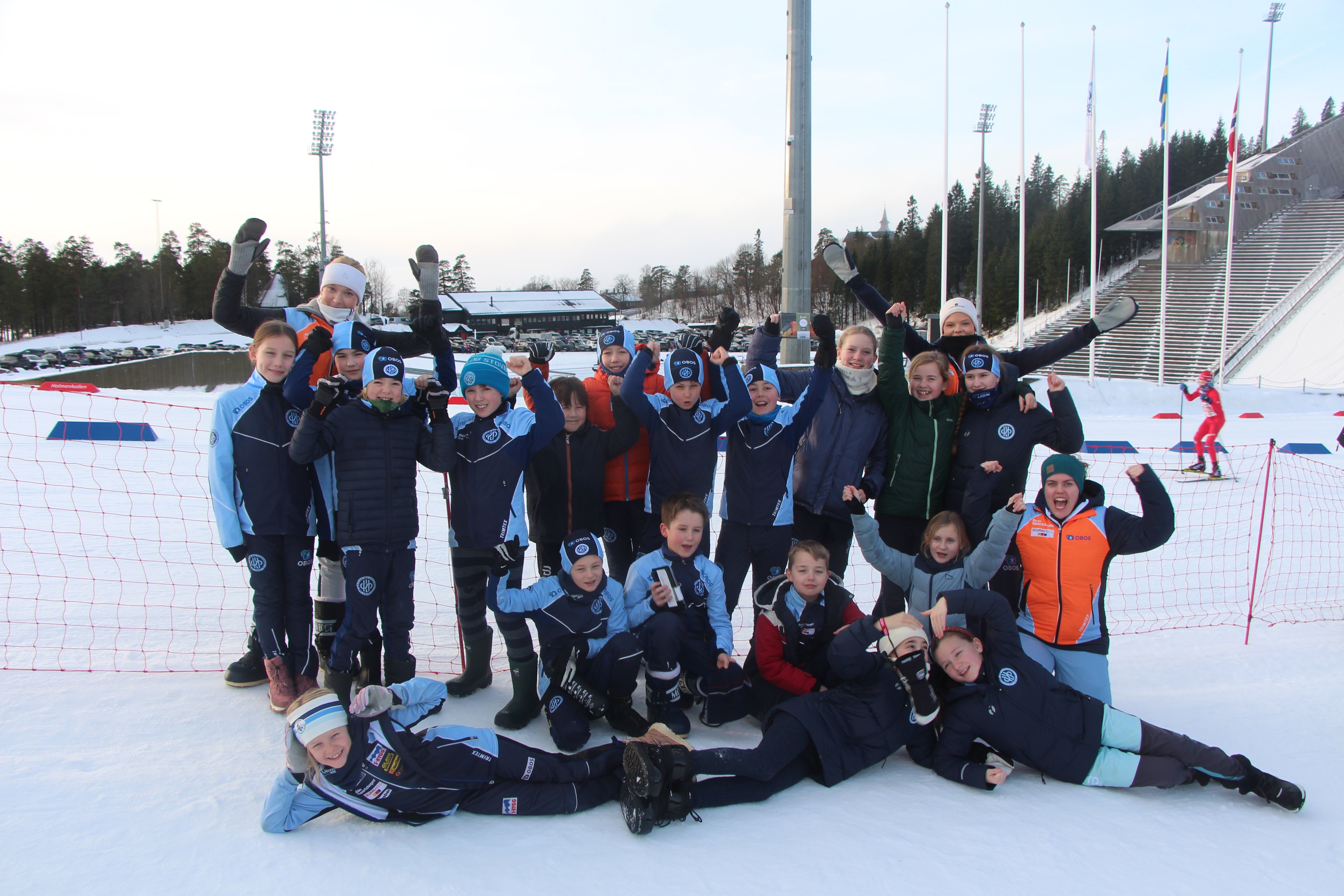 HSIL-GJENGEN: Deltakerne fra Høybråten og Stovner IL viste både innsats og lagånd i Kollen.