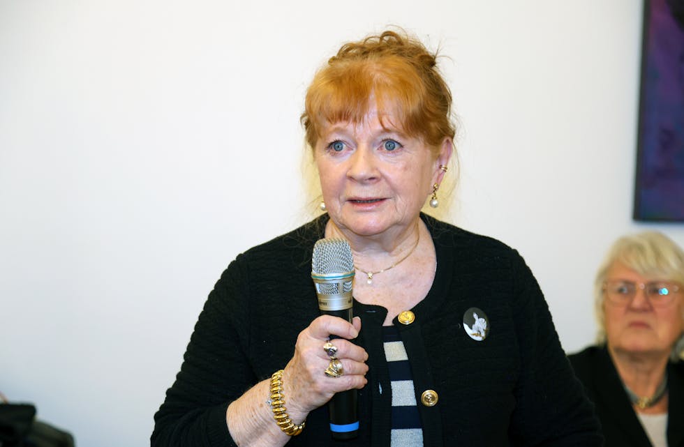 MANGE MINNEORD: Tore Eide Svenning, Øivind Grøstad, Jan Haanes, Kjartan Eide, May Grimdalen, Anders Røberg-Larsen og Frøydis Cederkvist Stenerud var blant dem som gjerne ville dele historier og tanker under minnestunden.
MargitK-Bisettelse_230126