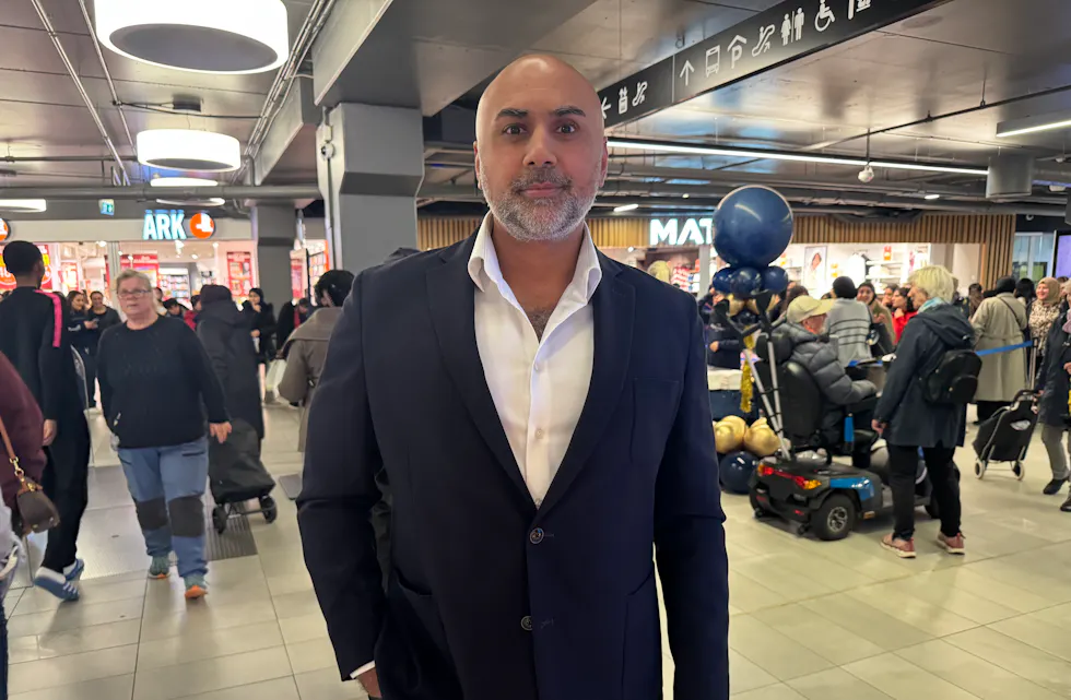 NYE GREP: Senterleder Irfan Akram er fornøyd med nyetableringene som preget 2025 på Stovner senter.