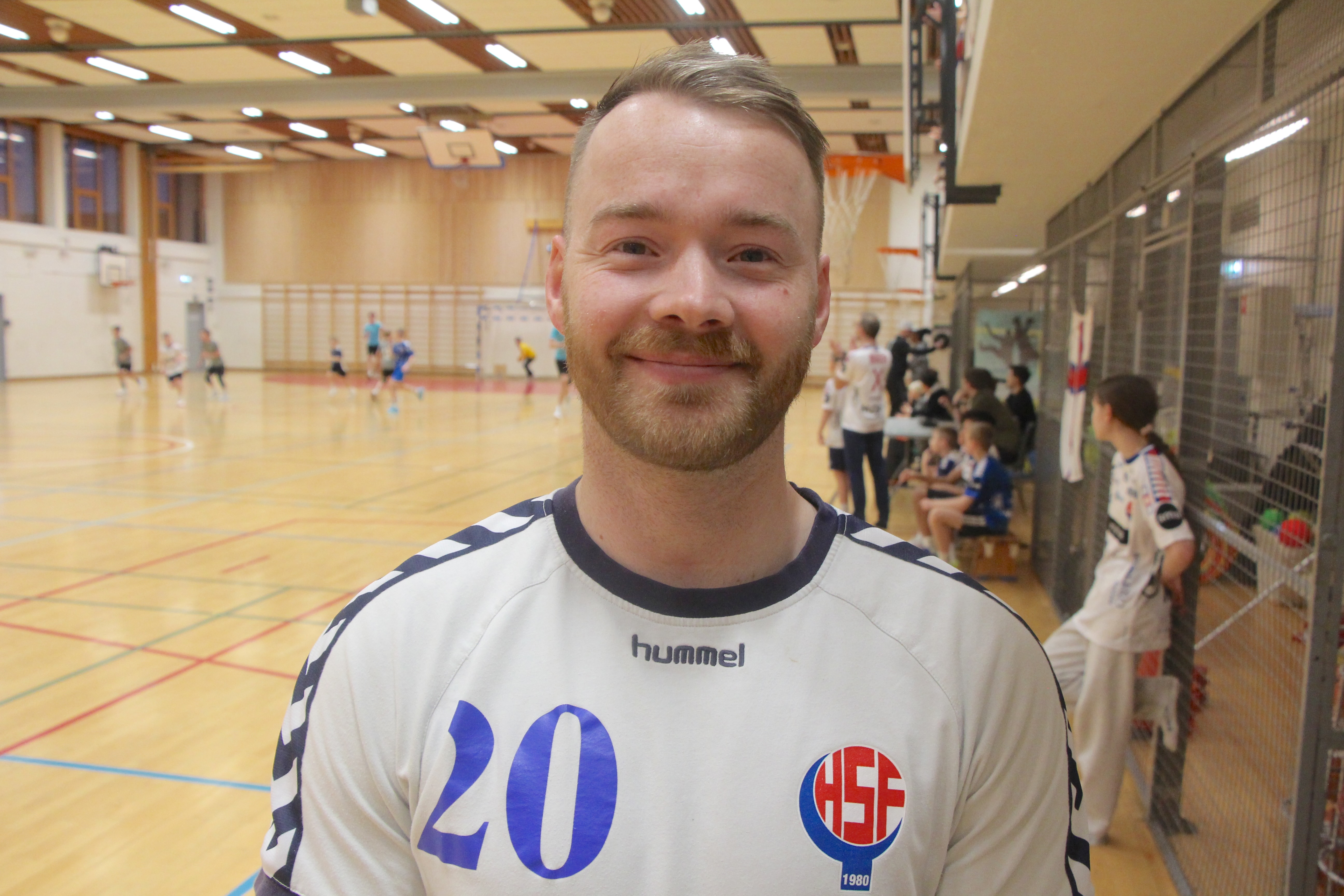MØNSTRET STERKT LAG: Niklas Reginsson sier til avisa at flere av spillerne vant Partille Cup i fjor sommer. Han sendte et svært talentfull lag ut på banen.