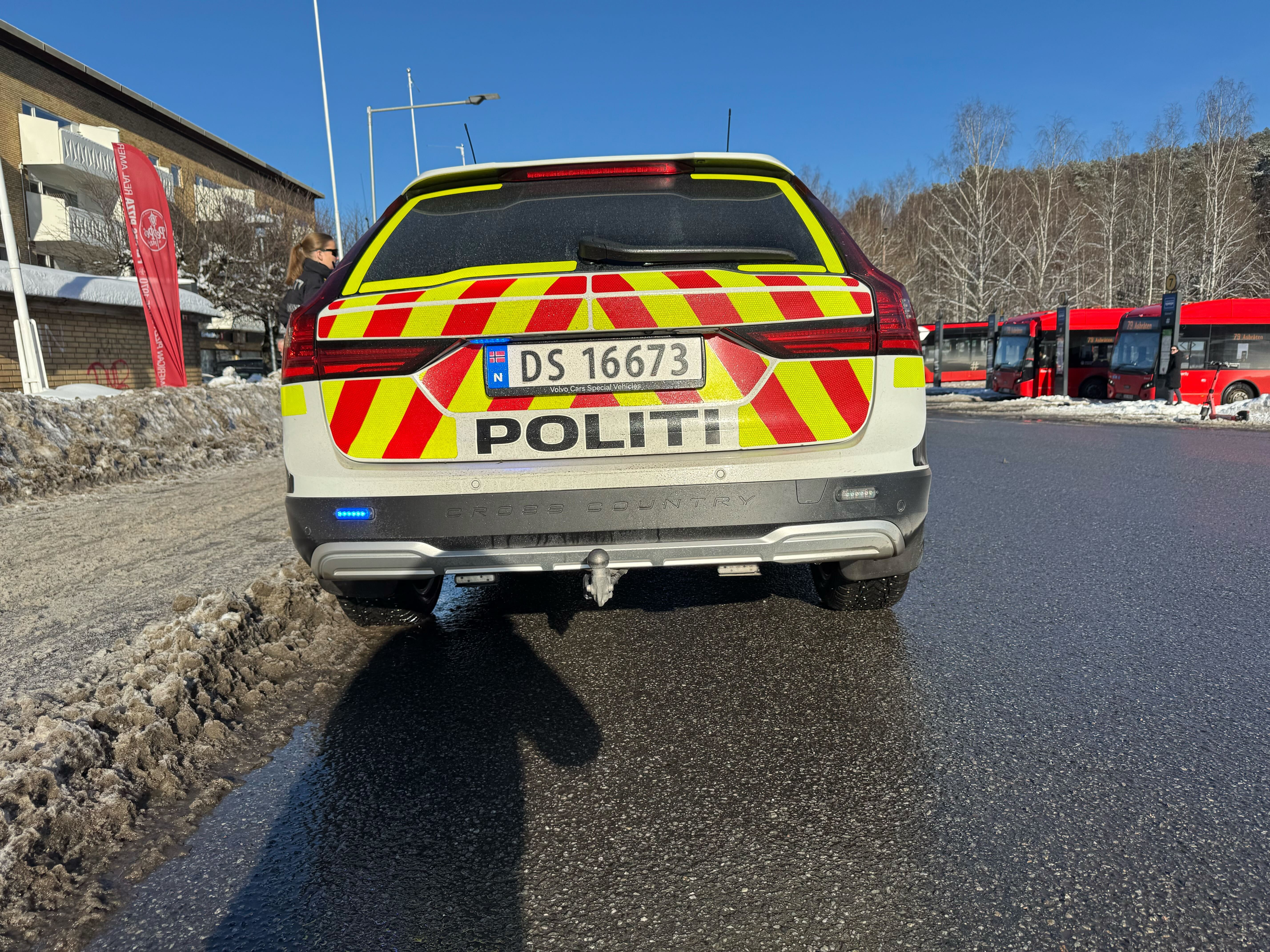 HAR RYKKET UT: Nødetatene er på Grorud senter etter melding om påkjørsel.