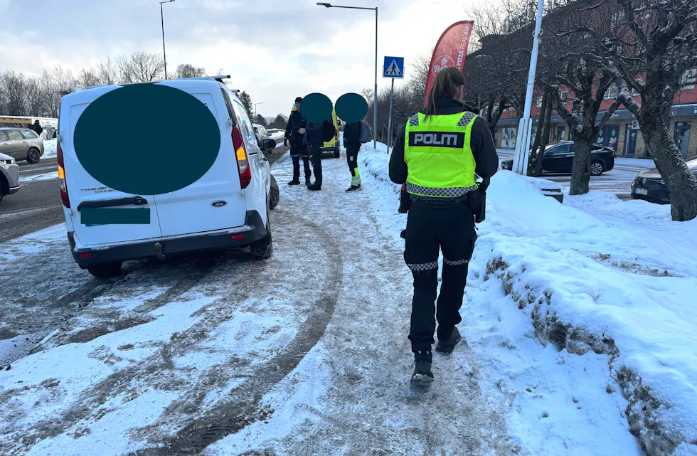 ULYKKE: To biler var involvert i ulykken, og det meldes klokka 16 om ihvertfall én personskade.