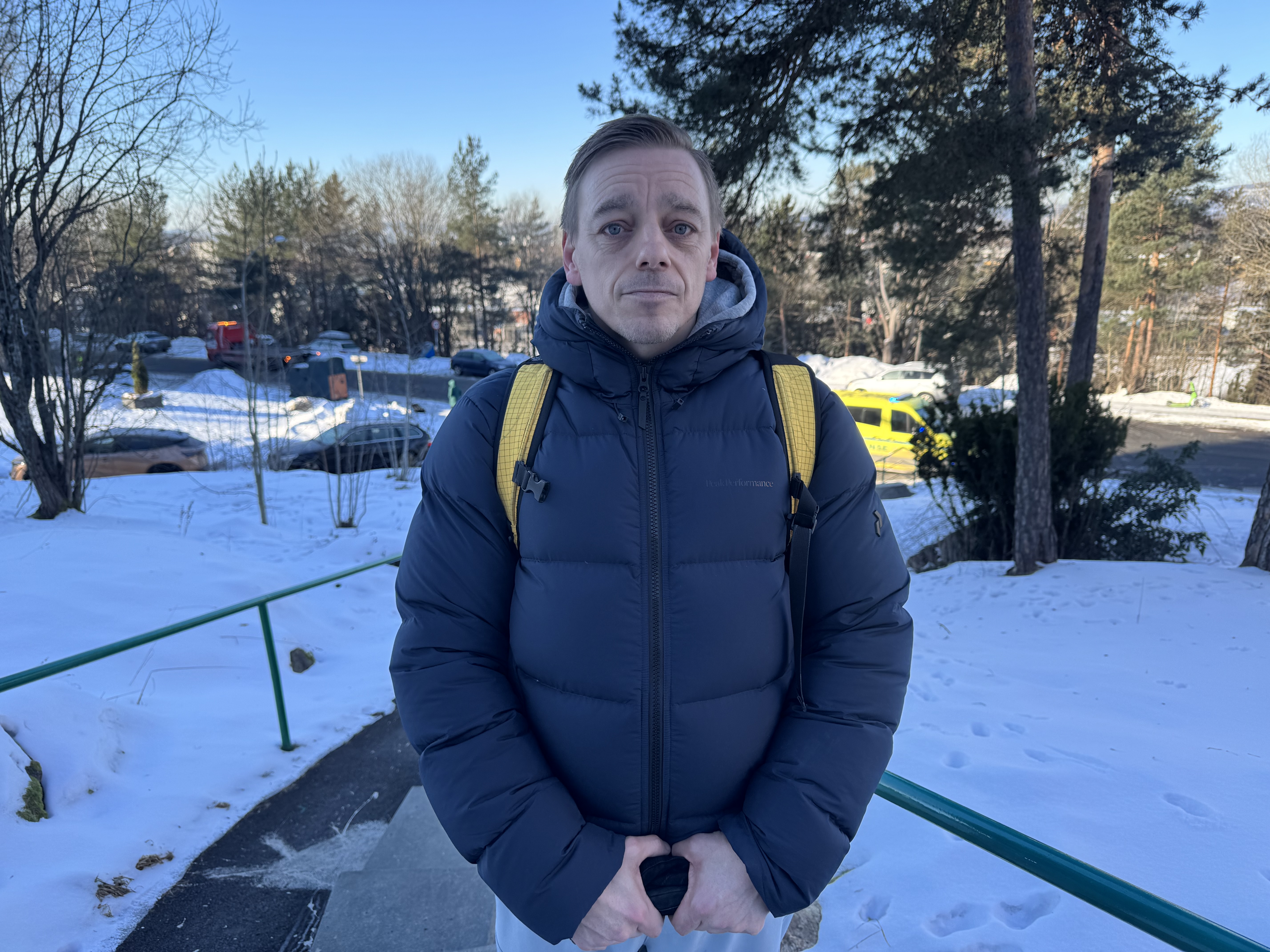 STERKE REAKSJONER: Kenneth sier trafikken lenge har vært et problem i området. Han og avdøde var bekjente. 