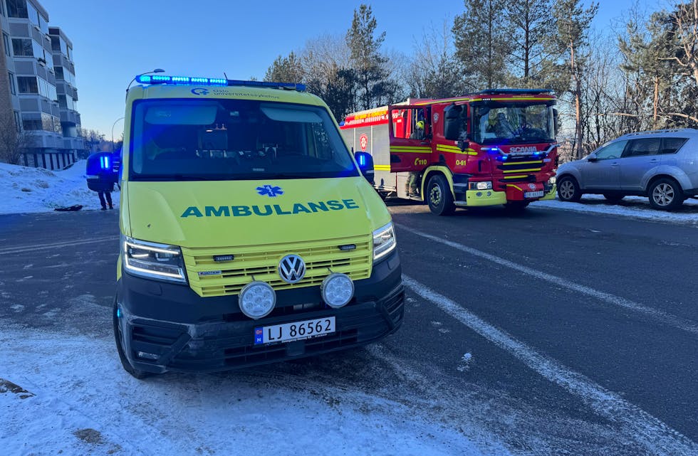 OMKOM: En kvinne mistet livet i en påkjørsel på Tveita lørdag. Politiet omtaler hendelsen som en ulykke. En mann er siktet i saken.