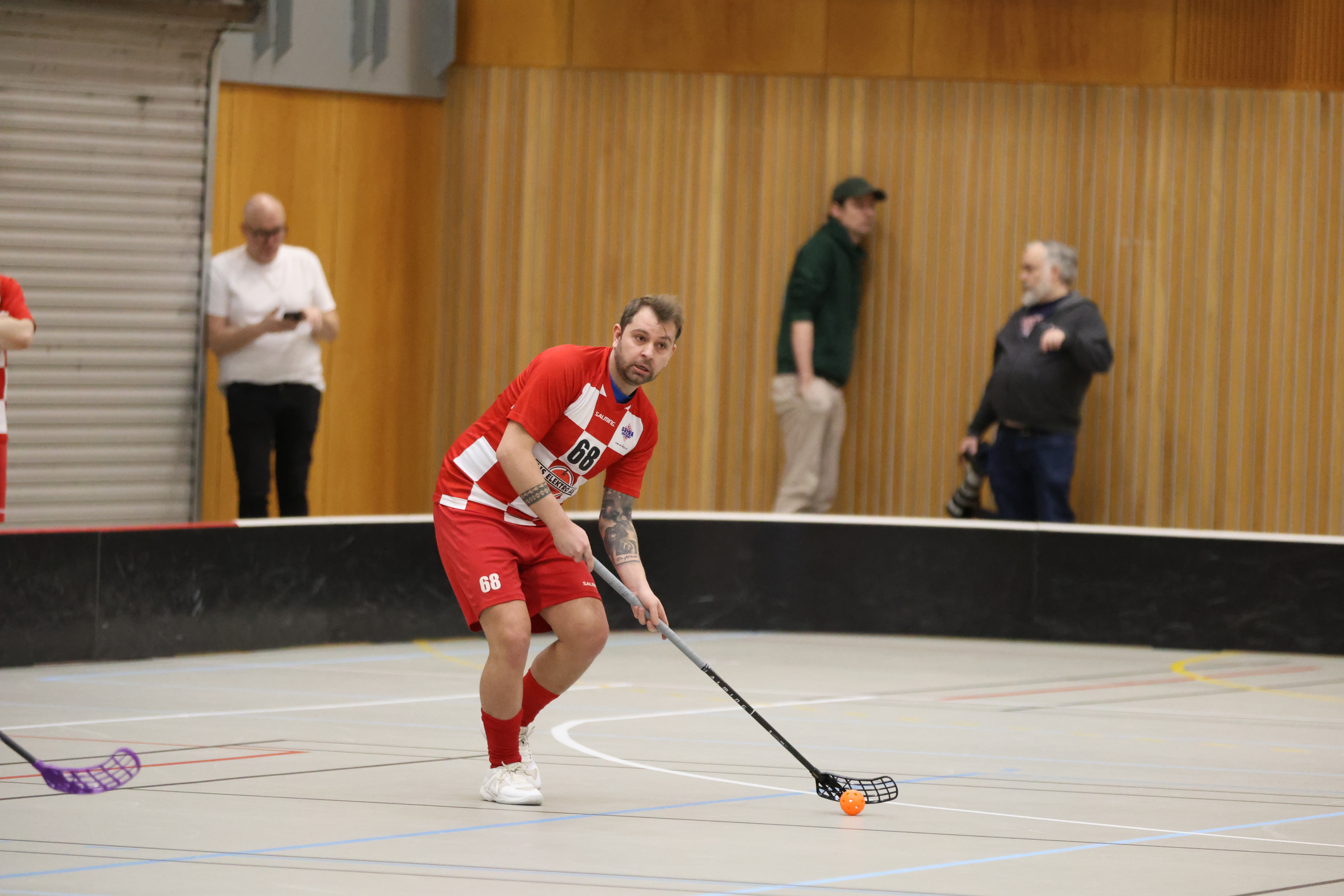 NÅ GJELDER DET: Det hjalp ikke at Andreas Næss Valbye nesten fullførte comebacket for Sveiva borte mot Greåker. Nå er det vinn-eller-forsvinn førstkommende søndag og mandag.