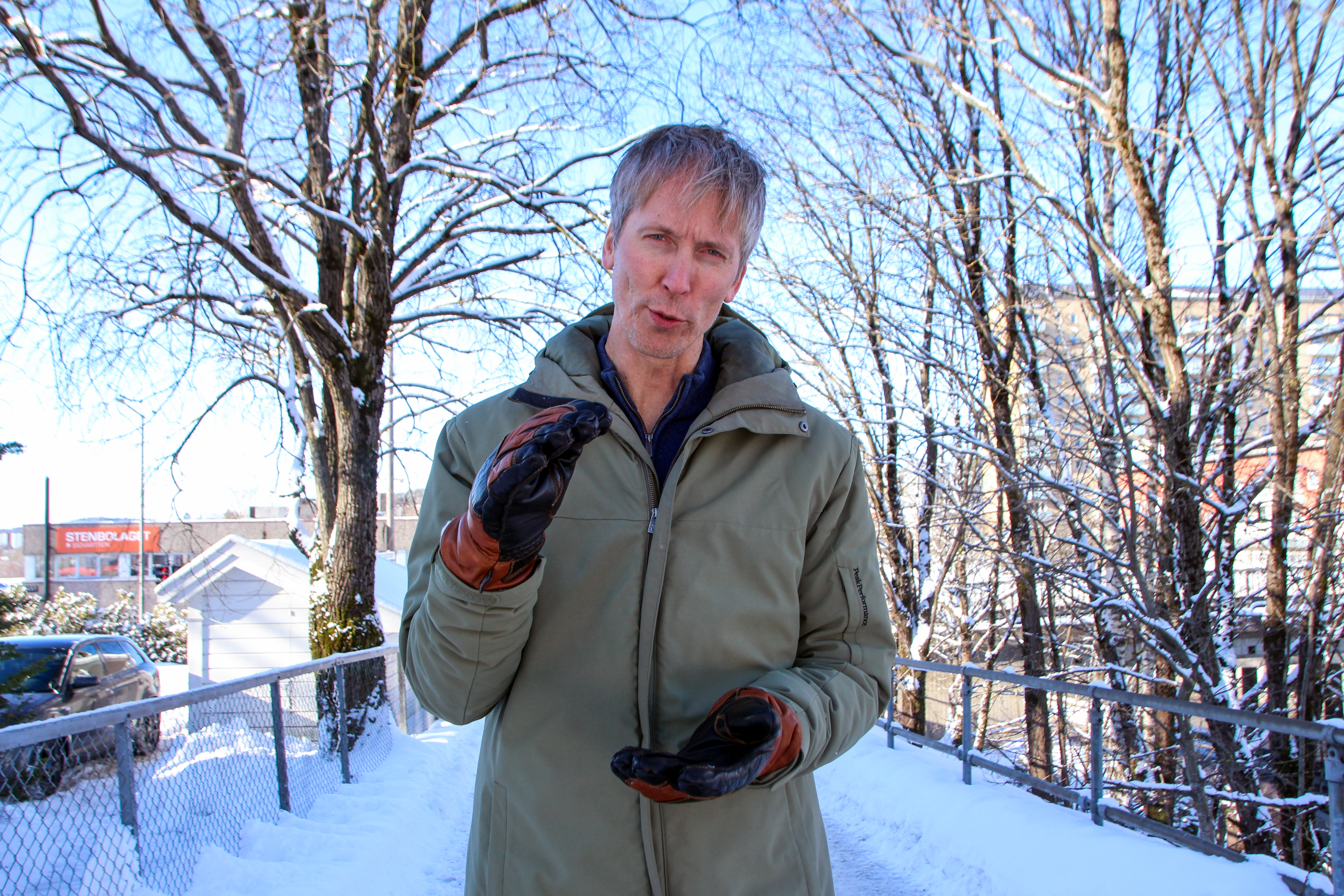 – DET ER ALVOR: Klimaforsker Ketil Isaksen har sett og kjent klimaendringene tettere på kroppen enn de fleste.