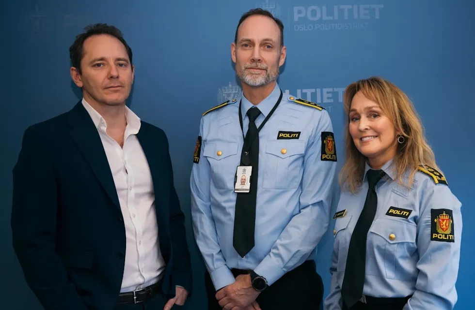 SAMARBEIDER: Sebastian Takle (f.v), leder for FC3 i DNB, Harald Bøhler, leder for etterretningsseksjonen i enhet øst og Christina Rooth, næringslivskontakt i Oslo politidistrikt.