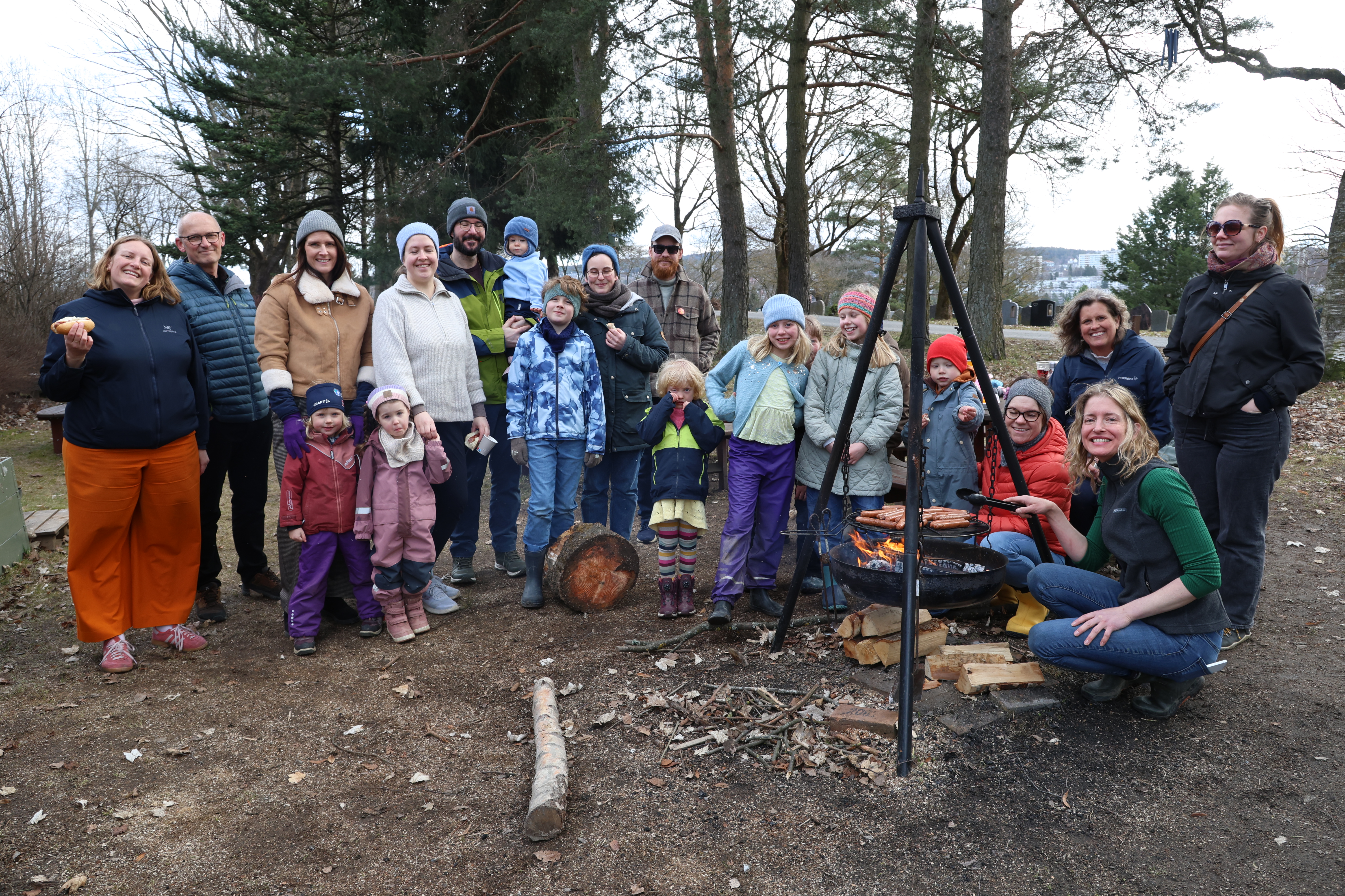 Alle er samlet til et fellesbilde.