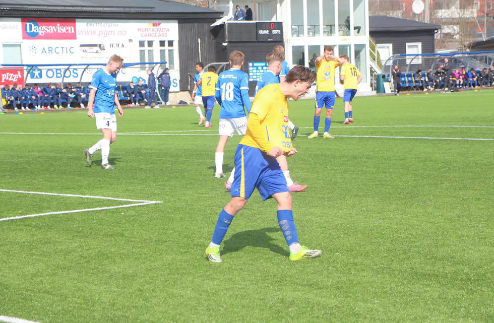 BARE NESTEN: Jonas Rasen og Grorud kom til flere store sjanser, men fikk ikke ballen i mål.