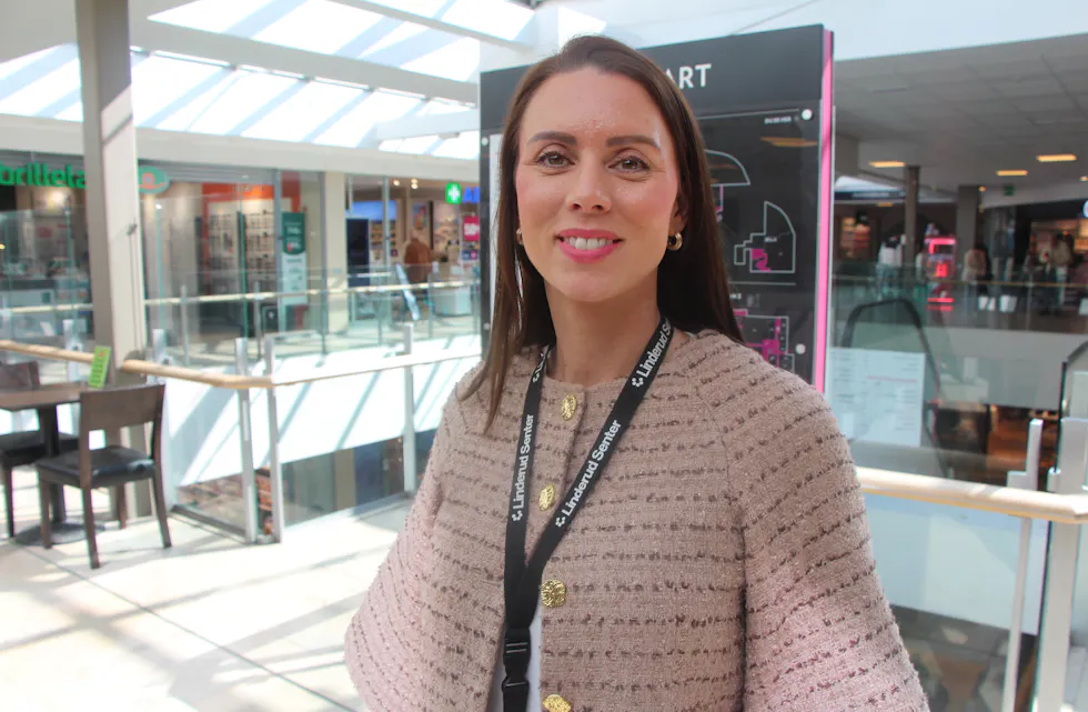 SLUTTER I JOBBEN: Marianne Thoresen-Larsen gir seg som senterleder på Linderud etter nær ti år. Nå går hun videre til nye utfordringer i eiendomsbransjen.