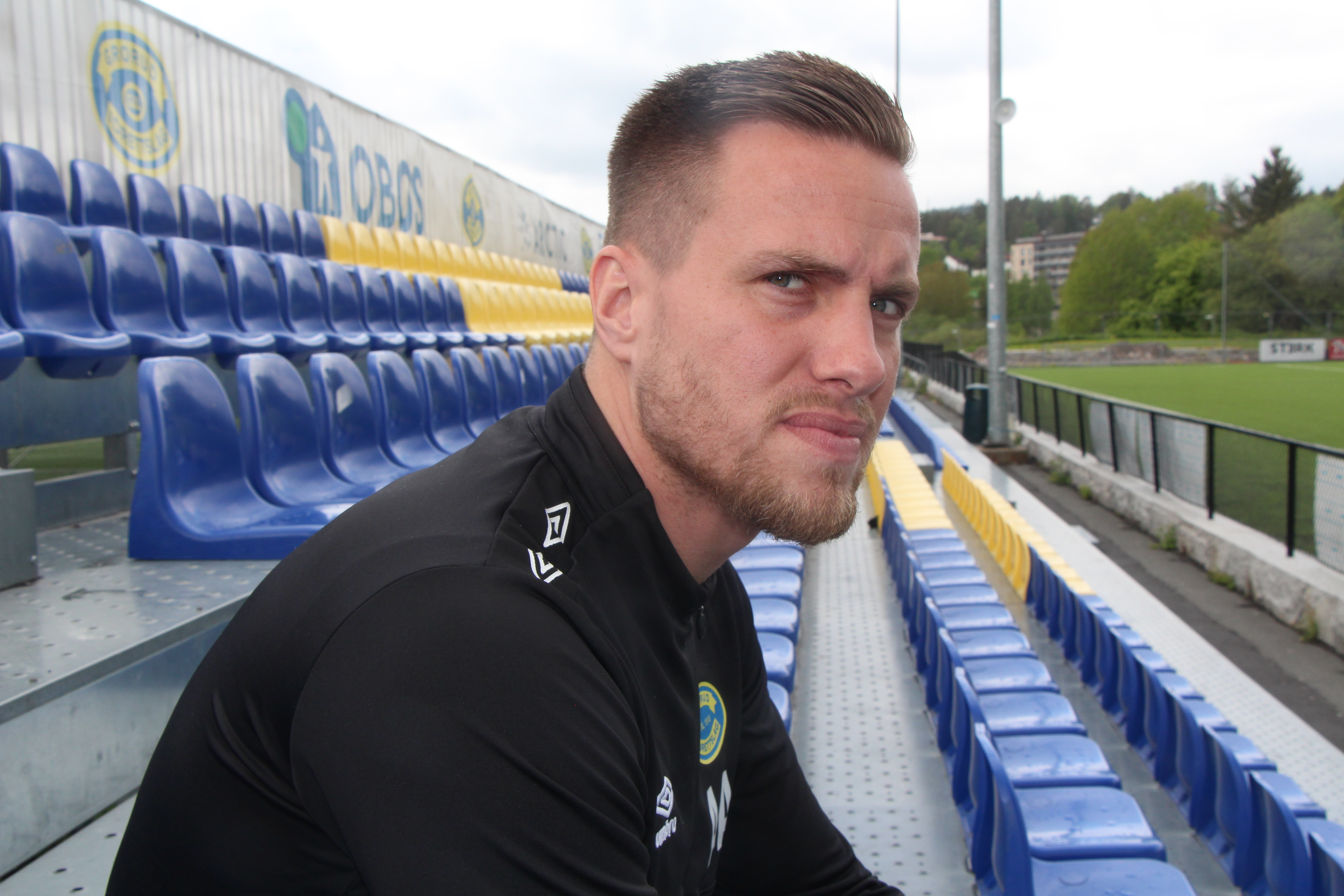 KREVER SVAR: Andreas Alrek likte dårlig det han så på Jessheim. Nå forventer Grorud-treneren at laget slår tilbake mot Junkeren på hjemmebane søndag.